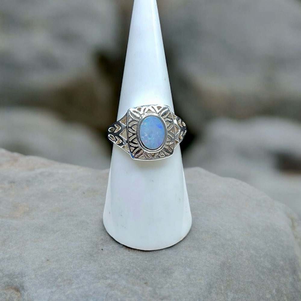 🌺Vintage Sterling & Genuine Opal Ring
